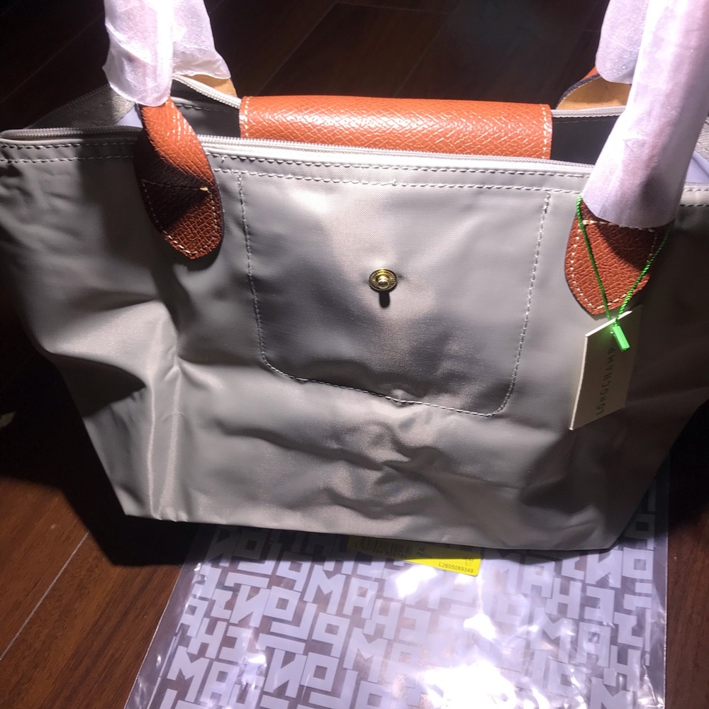 Longchamp Tote in Pebble Body with Brown Leather Flap - Picture 4 of 10